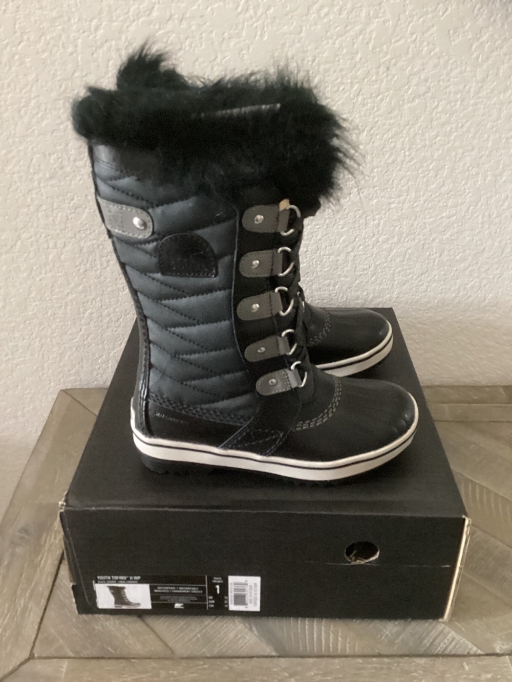 SOREL Youth Unisex Tofino II Boots, size 1
